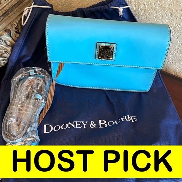 Dooney & Bourke Handbags - NWT Dooney & Bourke Aqua crossbody bag